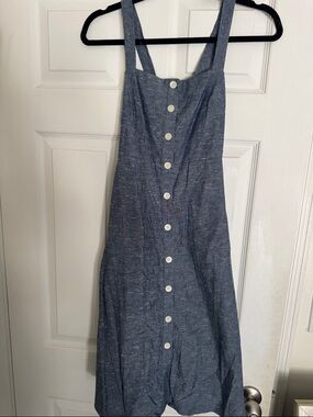 Madewell Blue Apron Dress with Buttons and Crisscross back and pockets. Size 0.